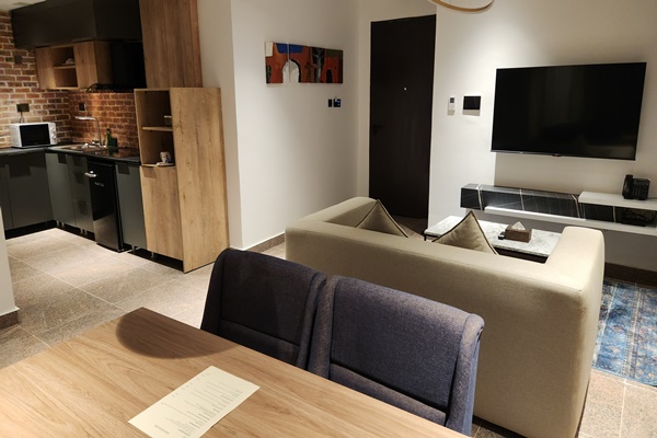 Standard Studio - Image 2