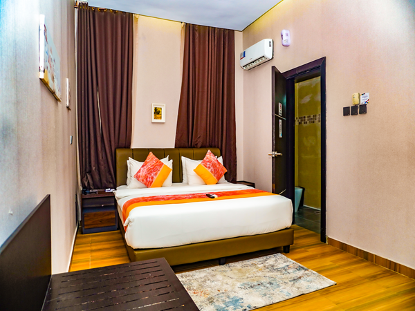 PRESIDENTIAL SUITE - Image 1