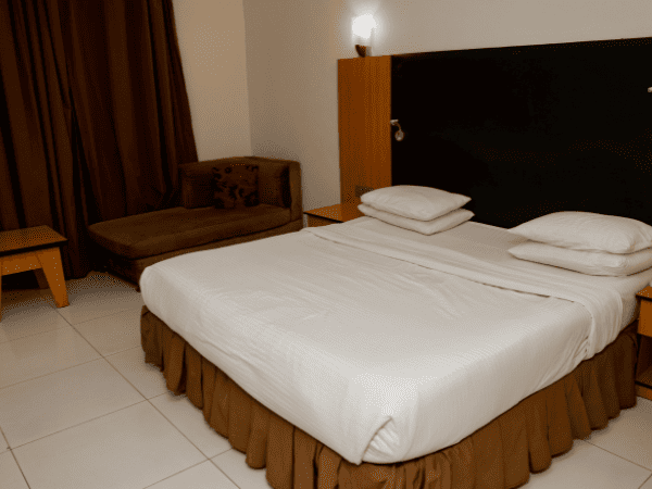 DELUXE DOUBLE - Image 3